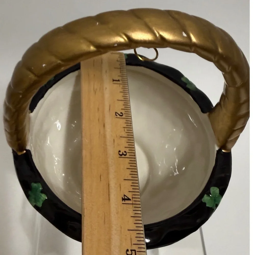 Vintage‎ Shamrock Basket Bowl Gold Twisted Handle Irish Cottage Decor